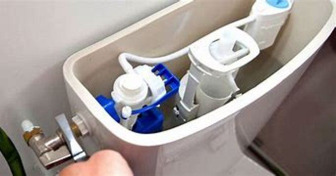 Remplacement ou réparation d'une chasse d'eau qui fuit (HORS Marchandises) : TARIF HORAIRE 