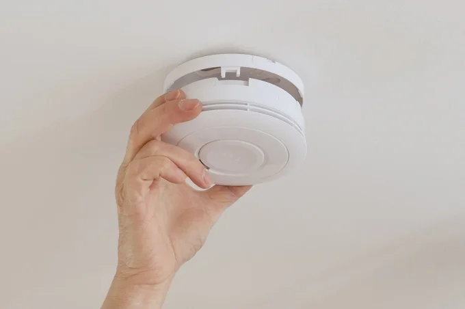 Poser un détecteur autonome de fumée  (HORS Marchandises) : TARIF HORAIRE 